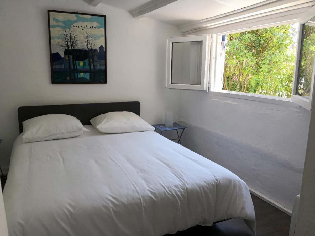 La petite maison de Lingling Mornas Extérieur photo